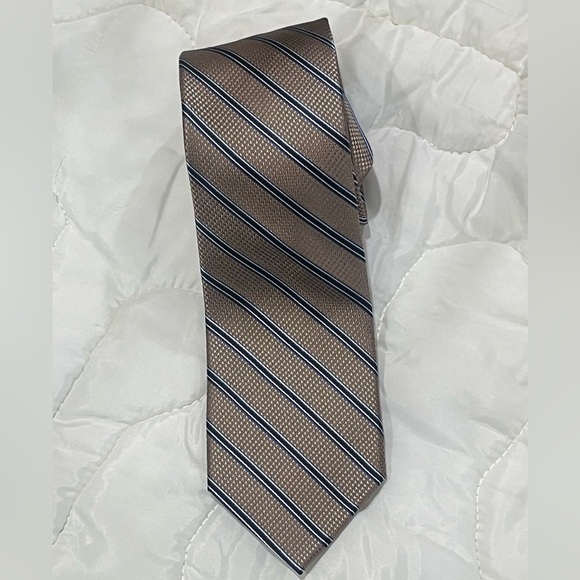 MICHAEL KORS BEIGE BLUE STRIPES SILK TIE. - Picture 1 of 8